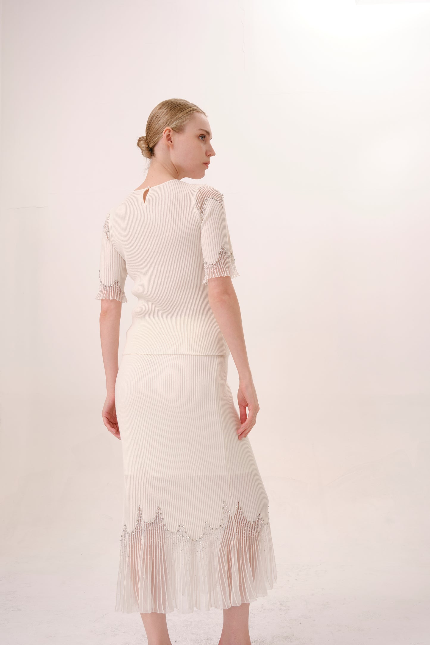 White Rhinestone Embellished Knit Fishtail Skirt